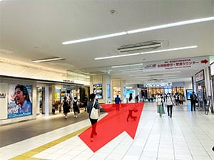 そのまま直進します。【画像】