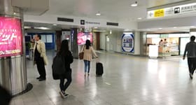 更に左に曲がってください。【画像】