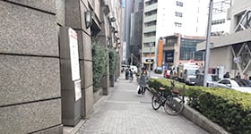 そのまま直進します。【画像】