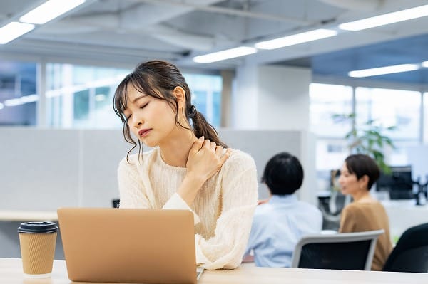 睡眠不足やストレスなどの生活習慣【画像】