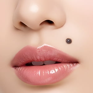 表参道院のほくろ・いぼ除去